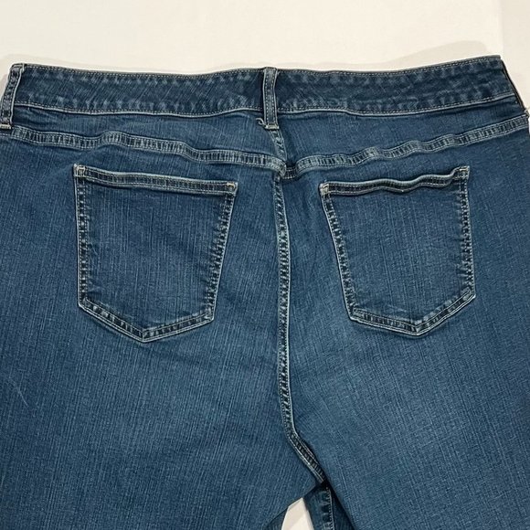 Torrid Vintage Stretch Mid-Rise Skinny Jean - Picture 4 of 9